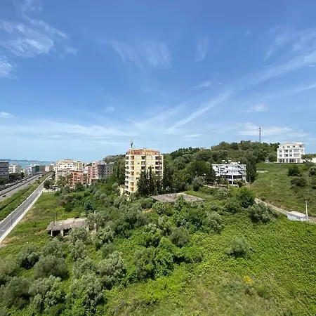Retreat-b Durrës